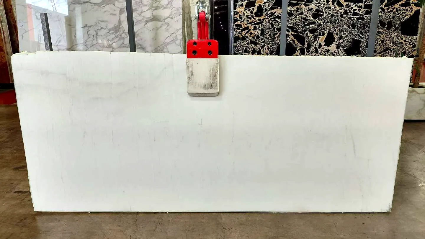Thassos White Marble: real slab in our warehouse