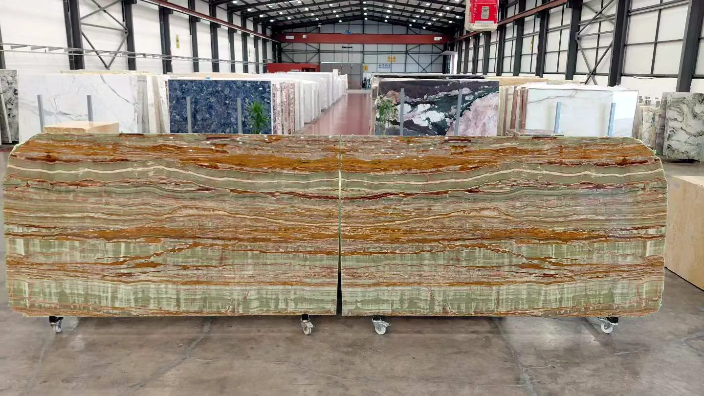 Ónix Verde: tabla real en nuestro almacén